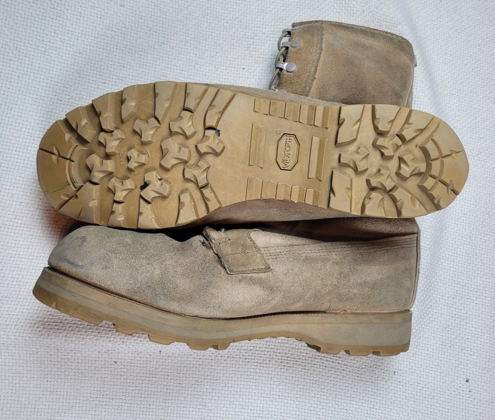 Belleville Combat Military Work Boots 790 Mens Size 13.5 Wide Suede Vibram Sole